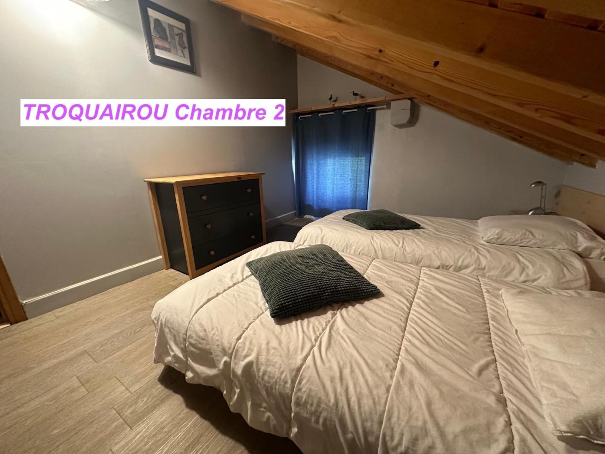 Maison Des Vignes- Troquairou Et Becca Motta Apartment *