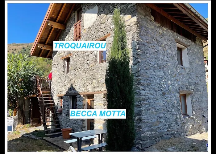 Maison Des Vignes- Troquairou Et Becca Motta
